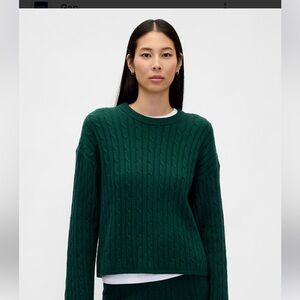 Gap Cashsoft Forest Green Cable Knit Sweater
